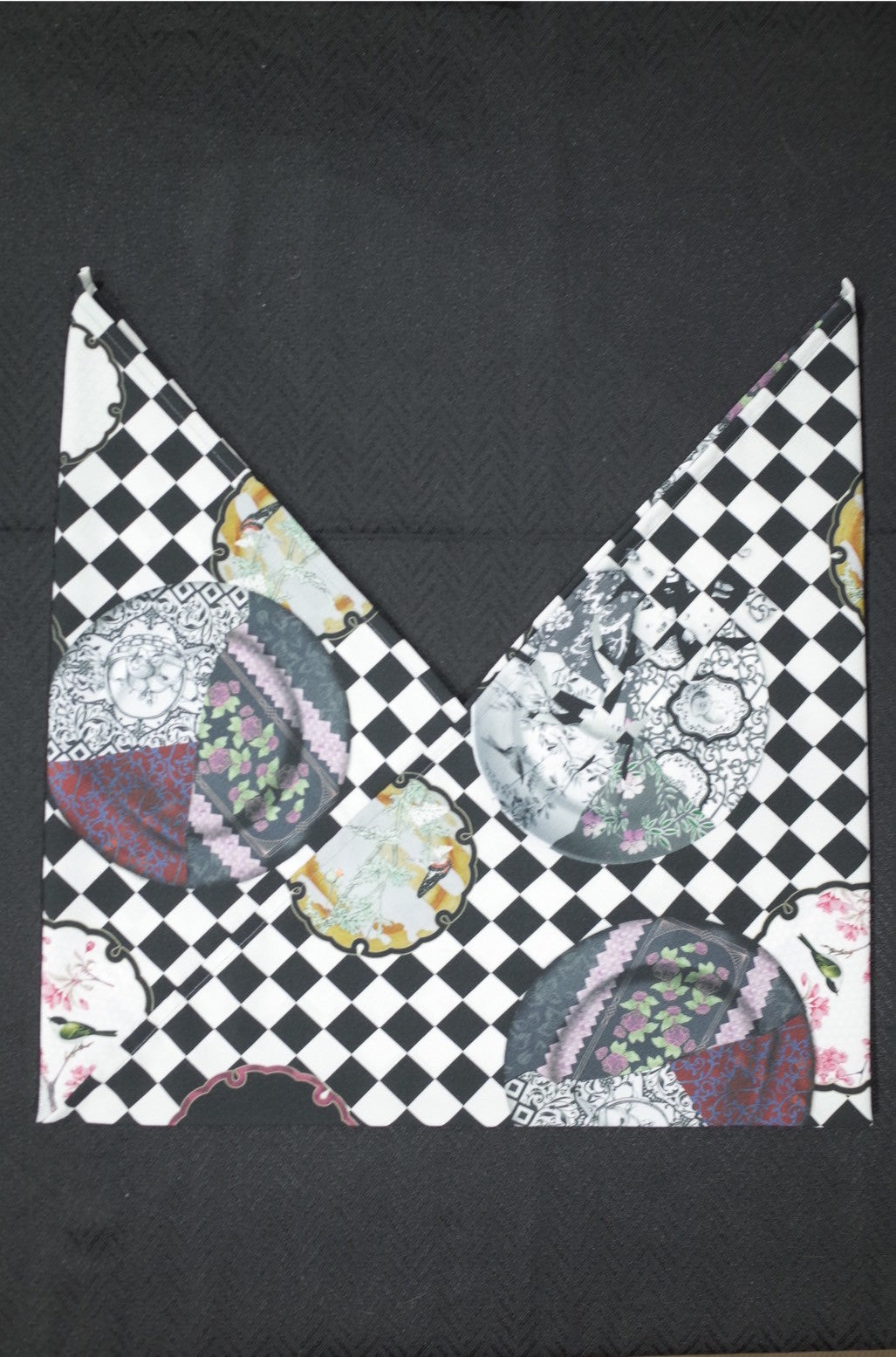 09 Triangle bag
