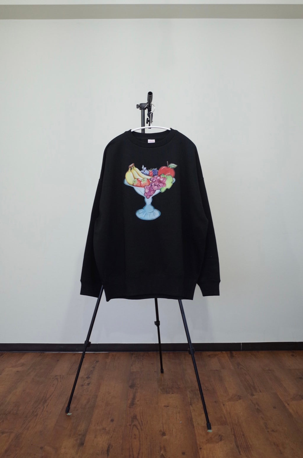 L【fruit parfait】スウェット white&Black
