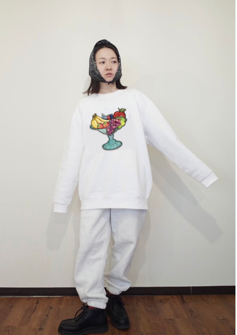 L【fruit parfait】スウェット white&Black