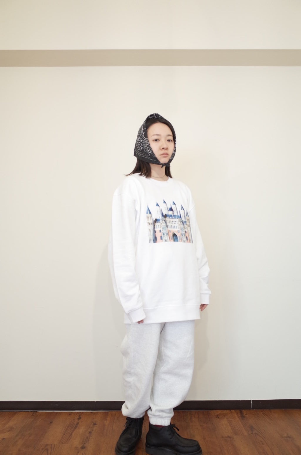 L【castle】スウェット white&Black