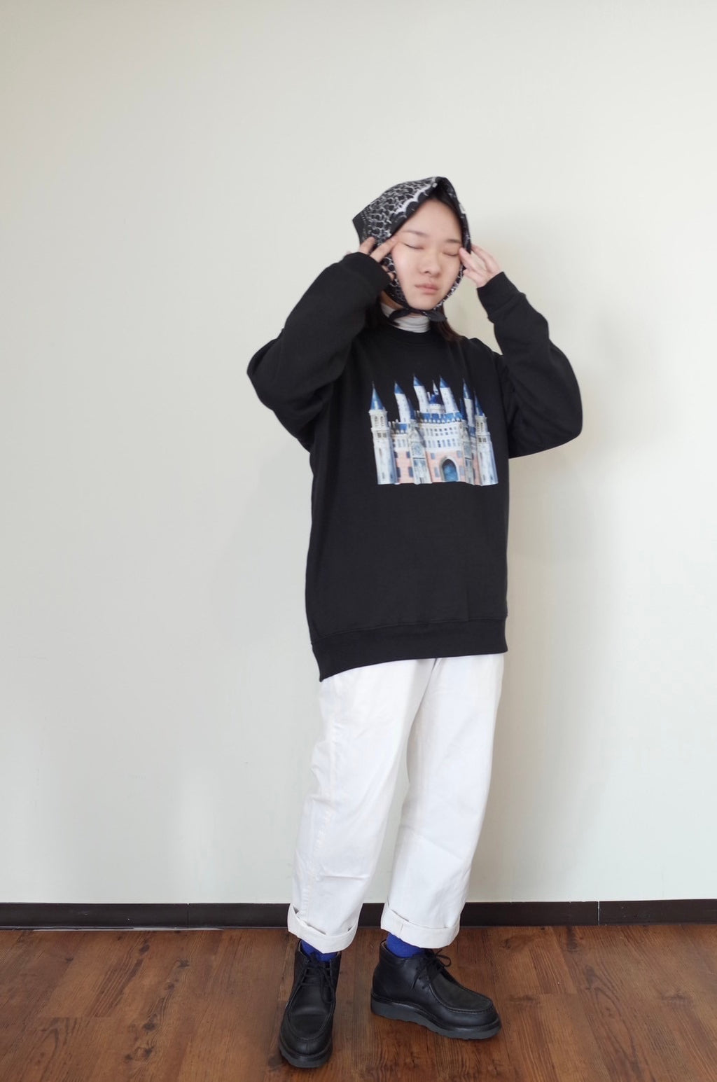 L【castle】スウェット white&Black