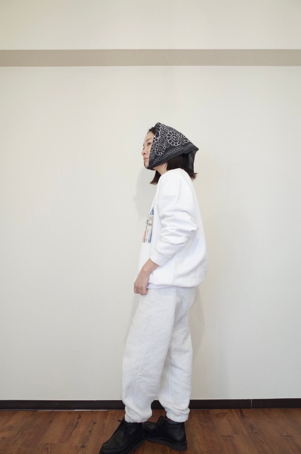 L【castle】スウェット white&Black