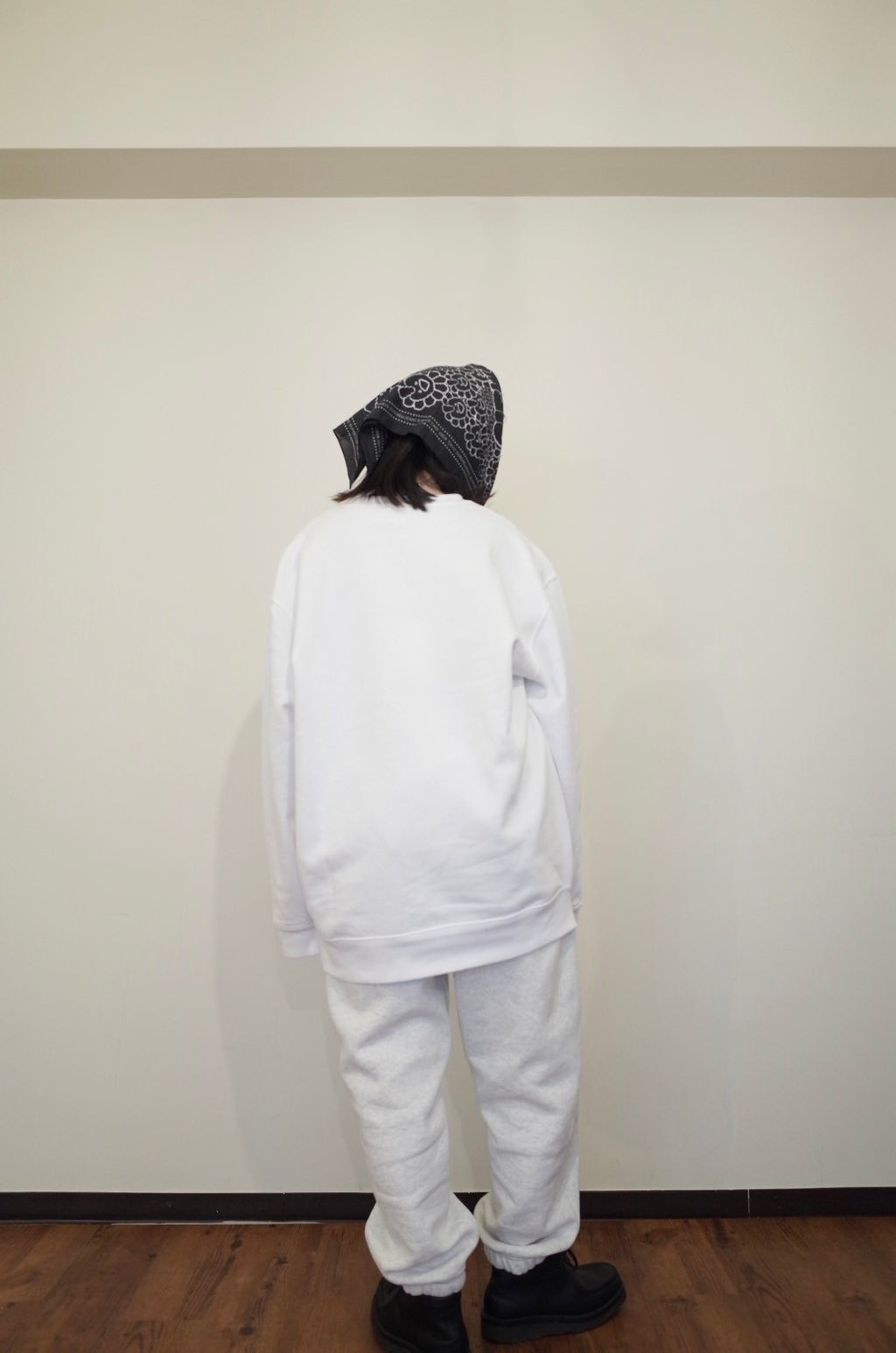 L【castle】スウェット white&Black