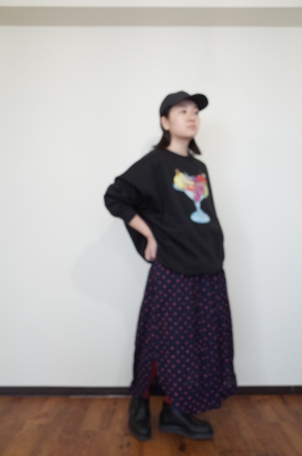L【fruit parfait】スウェット white&Black