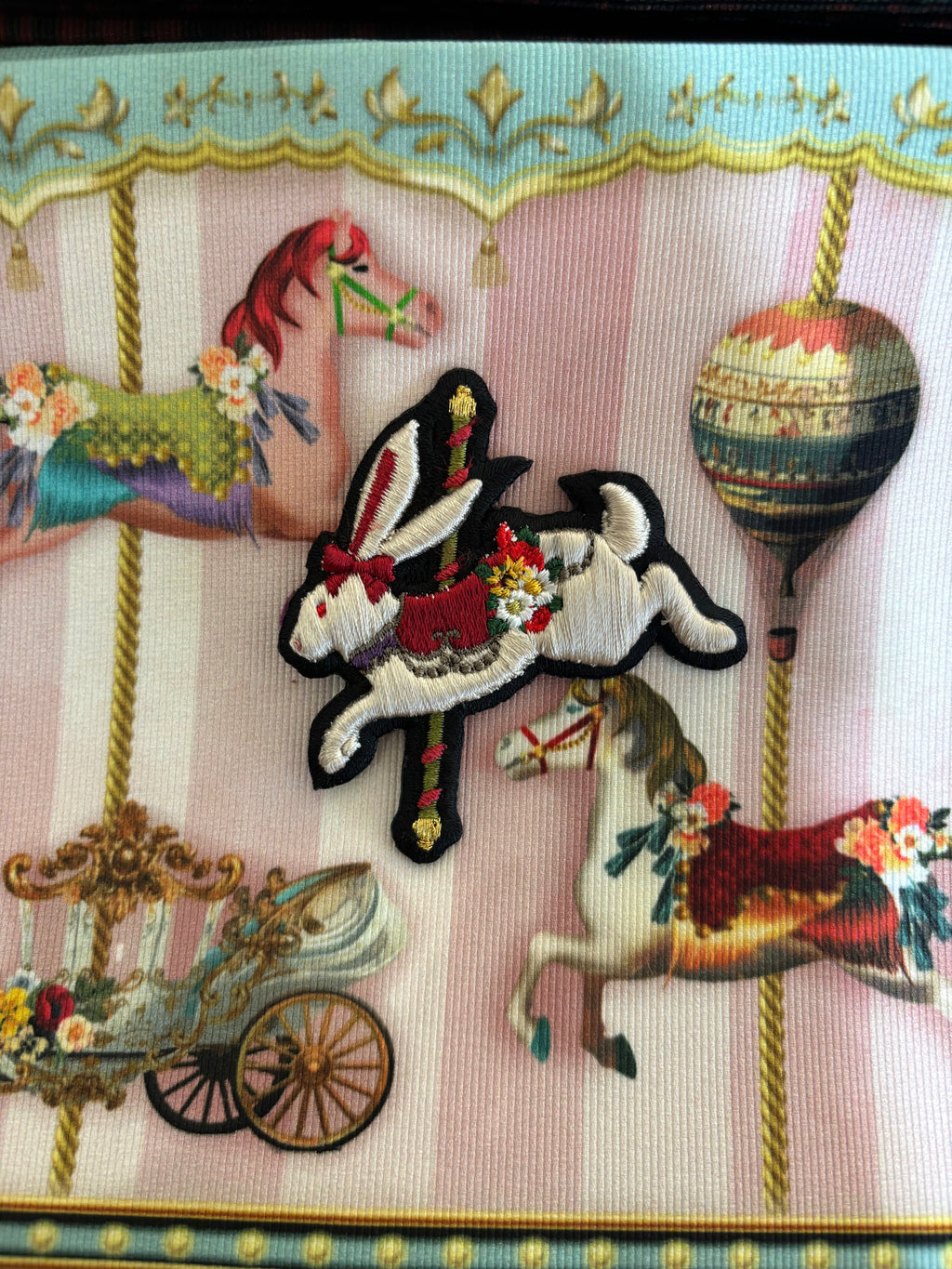 06【Petite Go Round】ブローチ