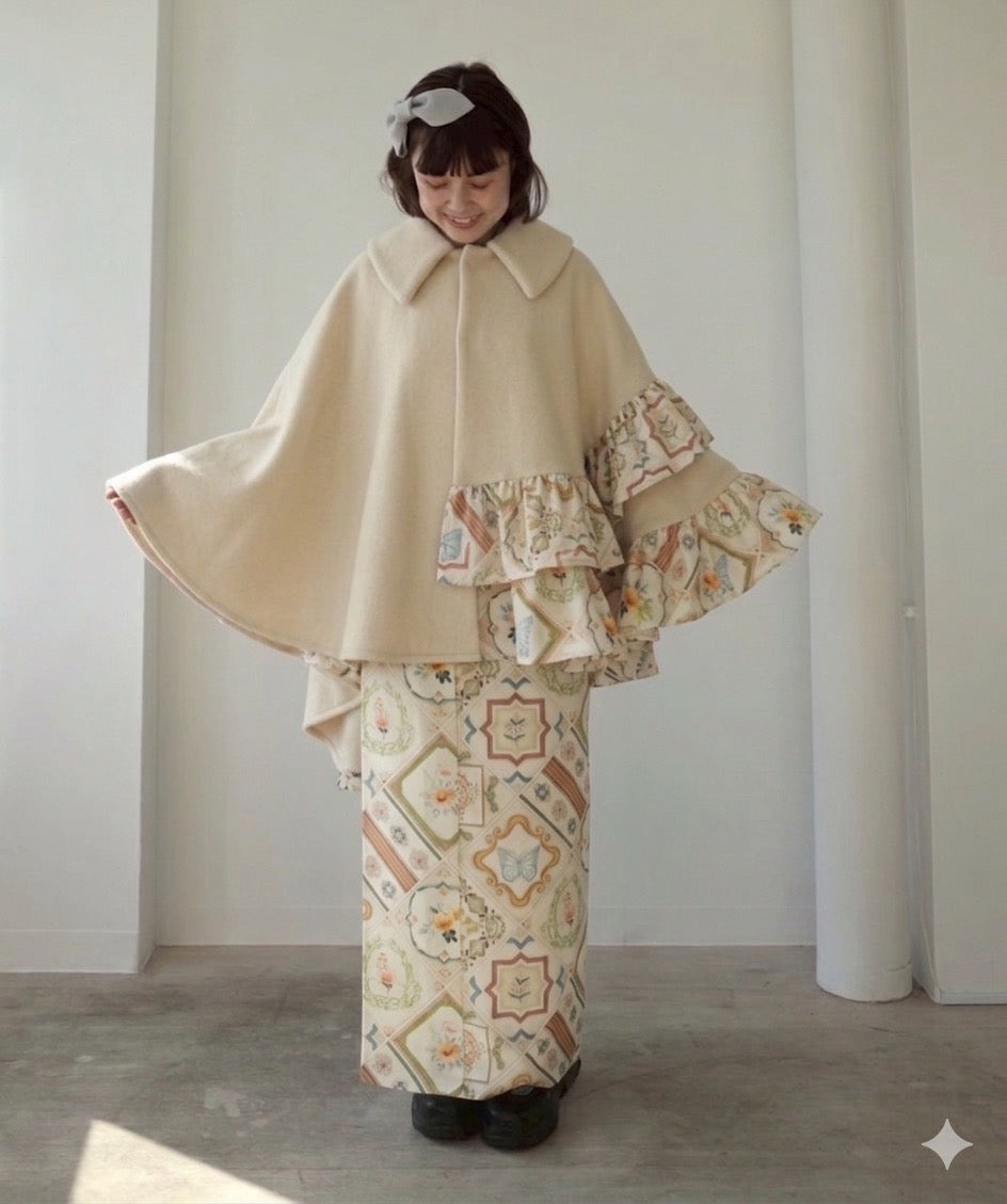 A 【尾州ウールメルトン×マジョリカタイル】フリルポンチョ Beige/受注