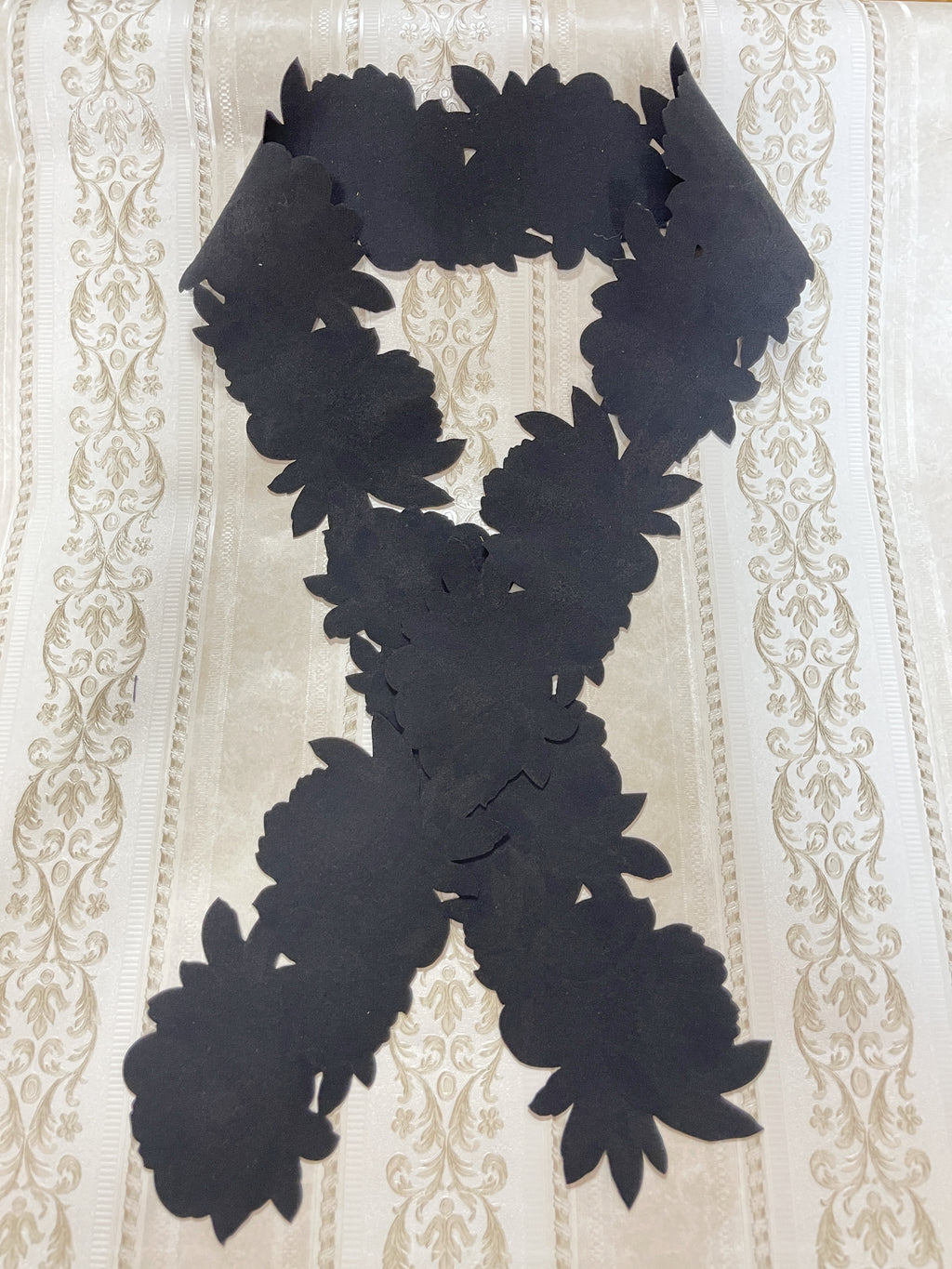7.  カットワーク飾り衿【牡丹】120cm
